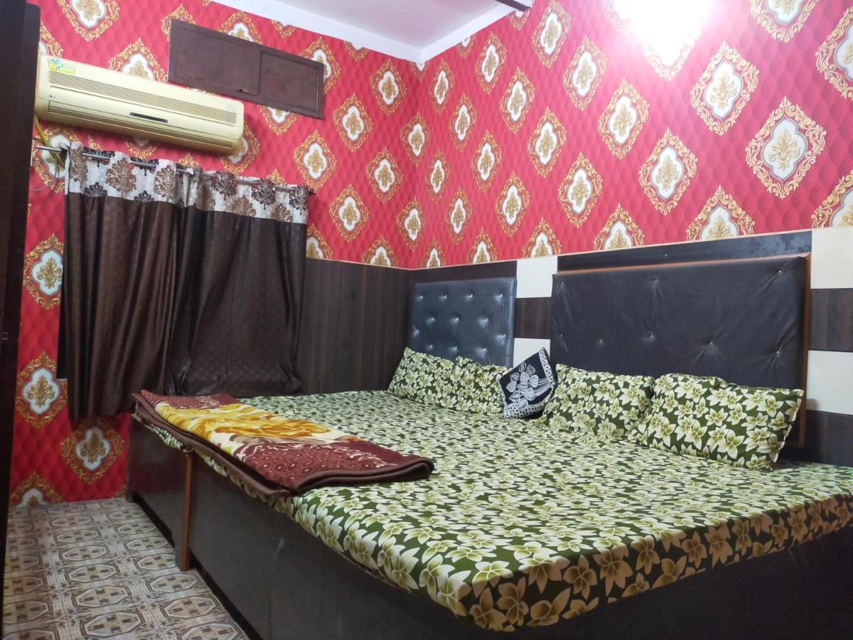 Maa Vaishno Guest House Bénarès Extérieur photo